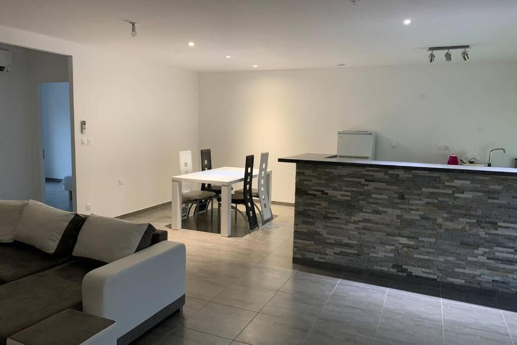Maison De L'Occitanie Villa Bessan Ngoại thất bức ảnh