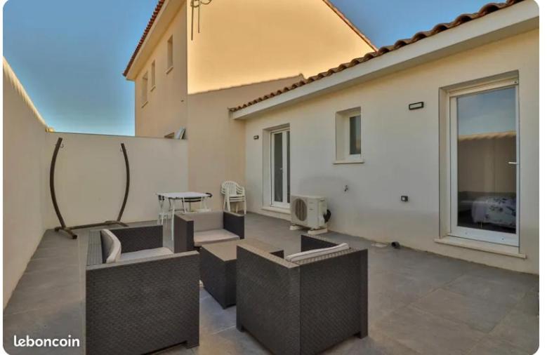 Maison De L'Occitanie Villa Bessan Ngoại thất bức ảnh